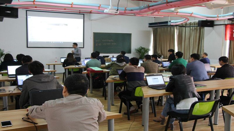 建造师培训报名代理公司，流程揭秘与注意事项