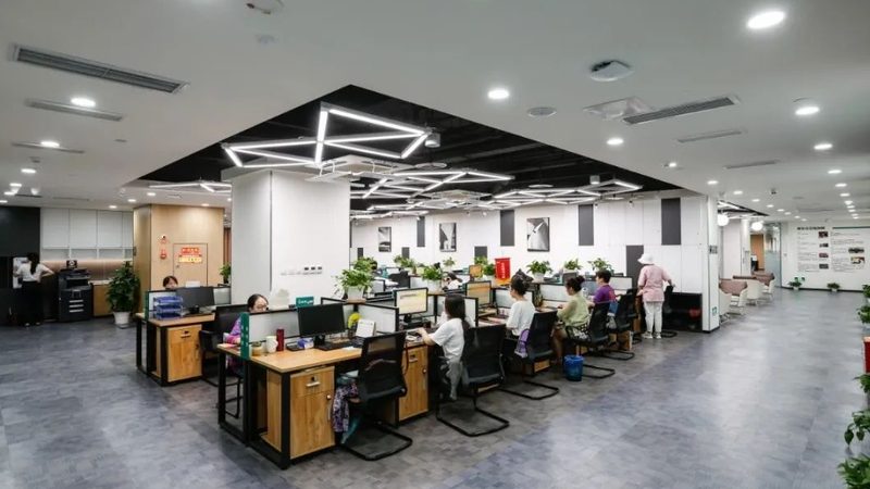 少儿编程教材与普通编程书：一场跨越年龄的编程之旅