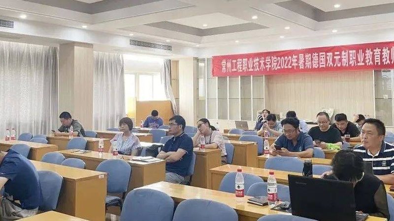 上海学历提升机构资质查询：揭秘资质背后的真相